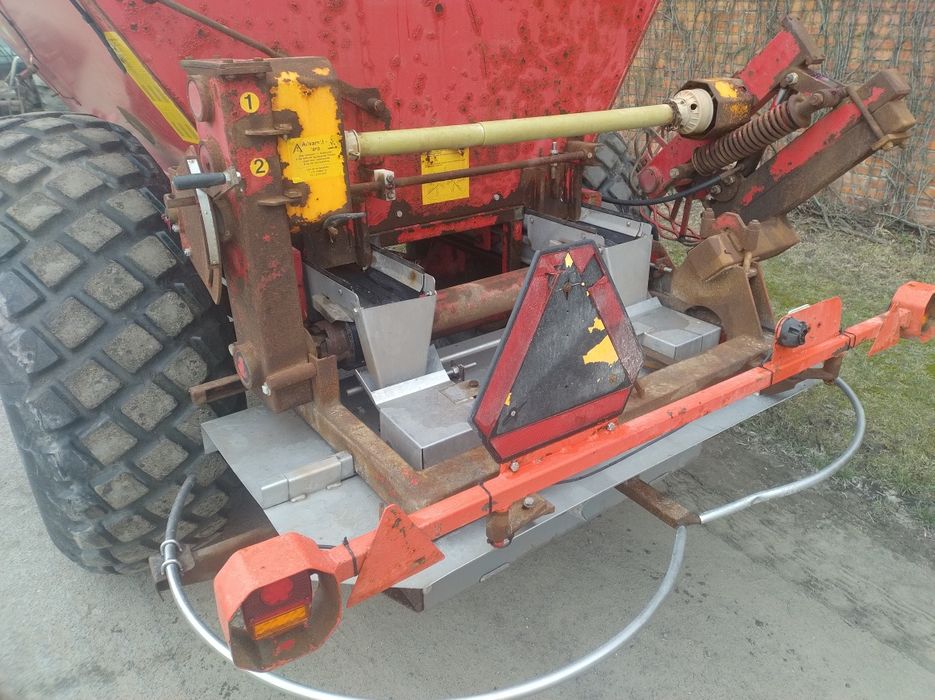 Rozsiewacz nawozów/wapna BREDAL B6 Nekla • OLX.pl