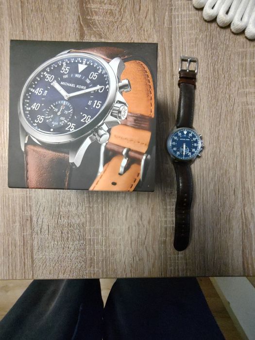 Super smartwatch Michael Kors MKT4006