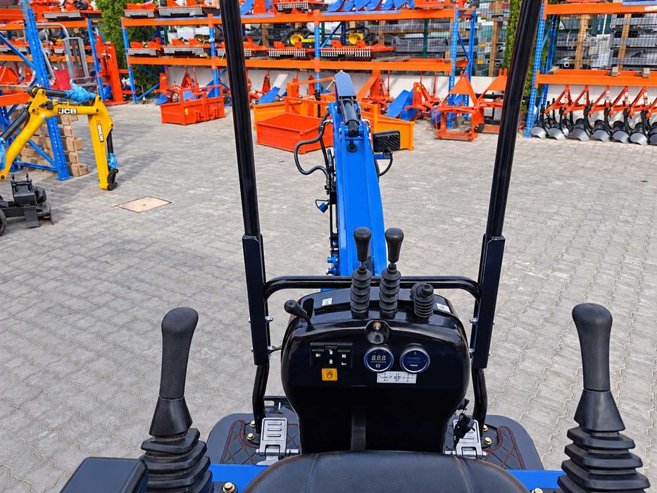 MINI GIRATÓRIA RIPPA R10 | 1000 KG | COMPACTA, ÁGIL E PRONTA PARA TRABALHAR