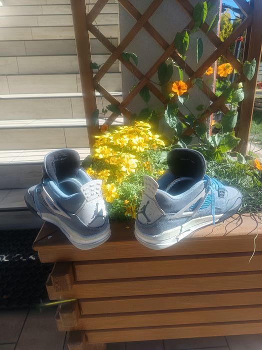 Jordan 4 niebieski