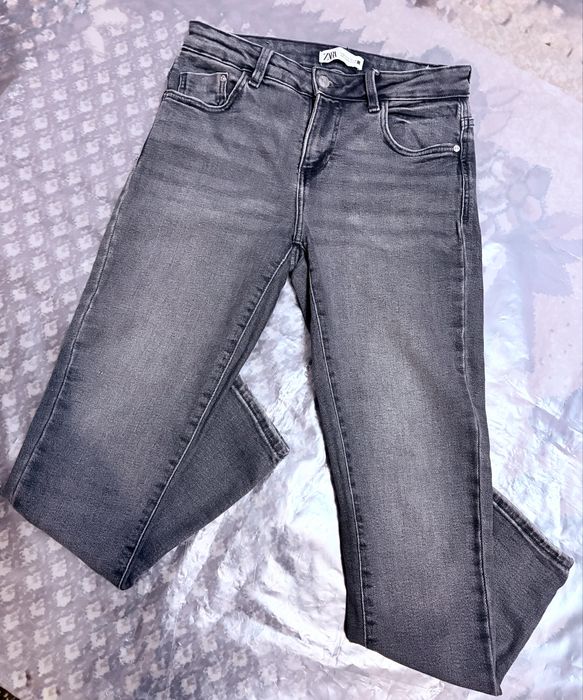 Прямі, стрейчеві скіні, ZARA
