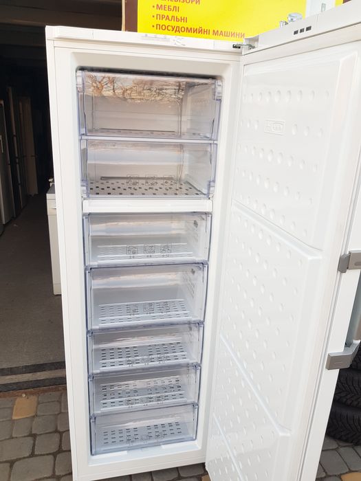 Морозильна камера із Німеччини