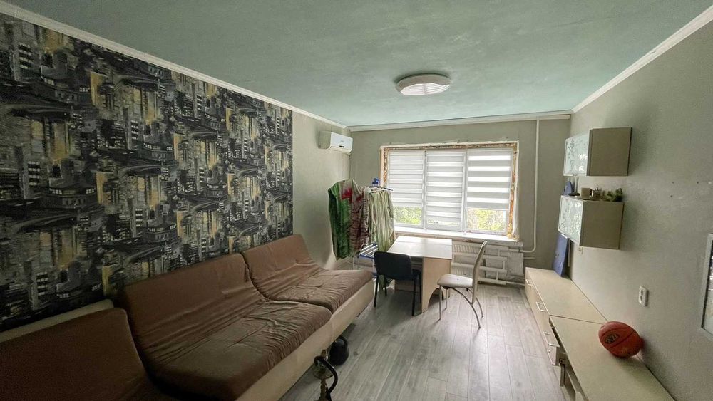 Продажа 3-х комнатной квартиры. Район Артема