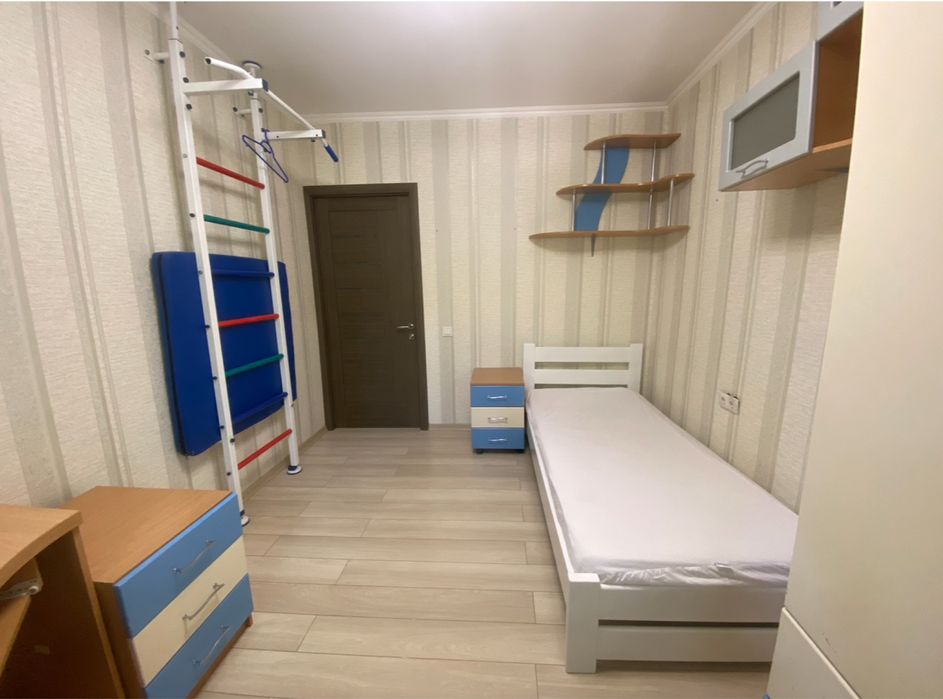 Сдам 3-ком ЖМ Тополь . Ремонт .