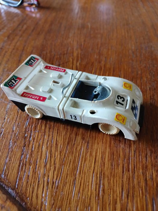 zabytkowy , kolekcjonerski model samochodu wyścigowego Ferrari '13"