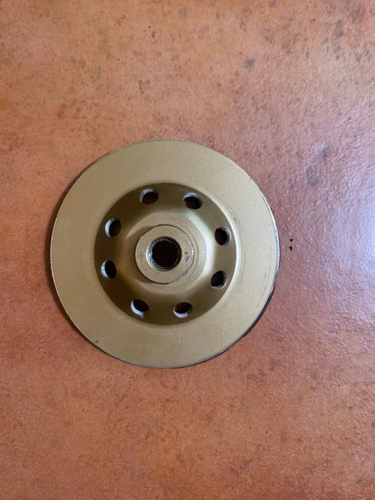 Rebarbadora Skil 600W + Mó Diamantada Desbaste (TUDO NOVO / Em Caixa)