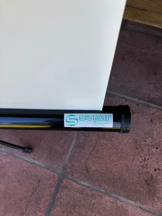 Projection Screen445124995365611523