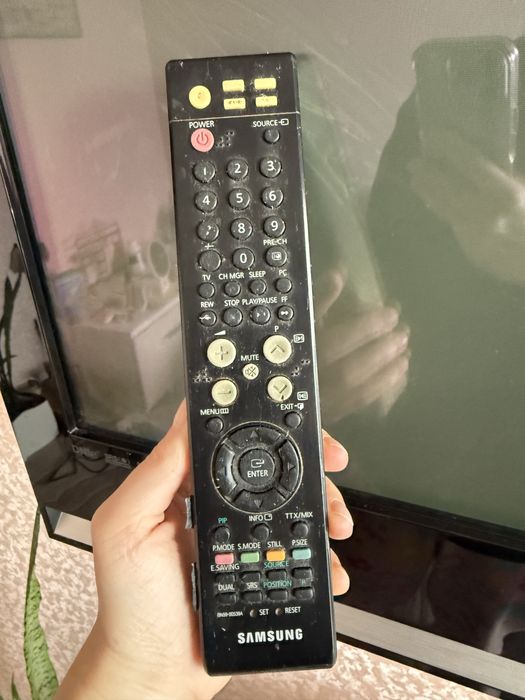 Продам телевизор samsung