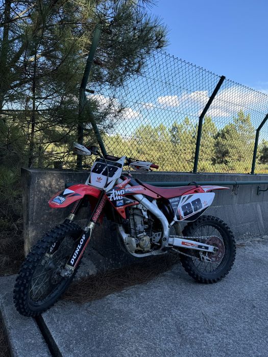 Honda crf 450.