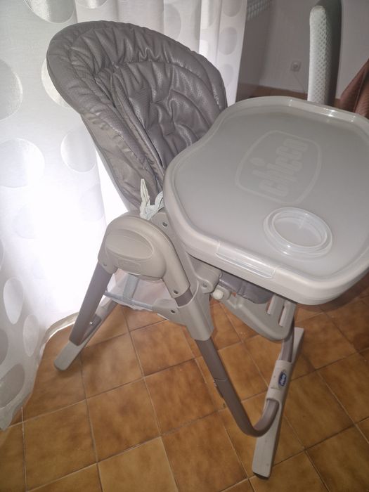Cadeira de refeição e espreguiçadeira como Nova (pouco uso)