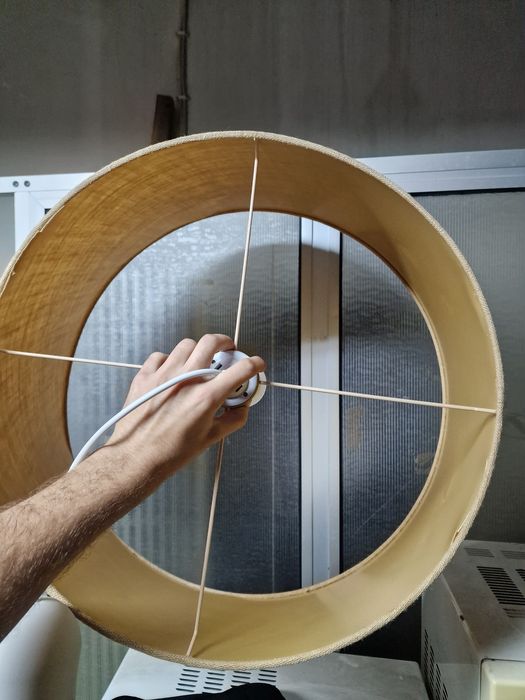 Candeeiro de teto com abajur