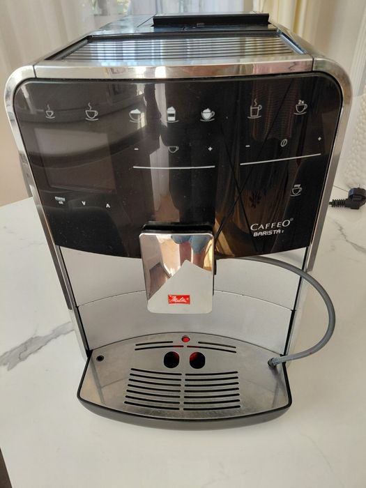 Кавомашина кавоварка Меліта Melitta BARISTA Т з молочником