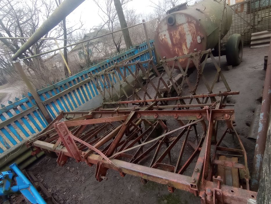 Продам культиватор та плуг