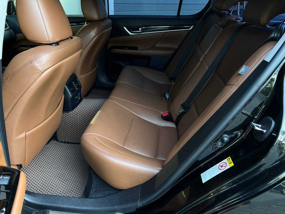 Lexus GS Офіціал 2013