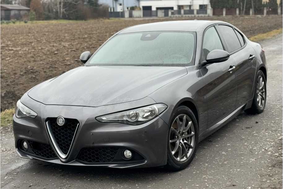 Alfa Romeo Giulia Бампер передній,задній шрот Розборка детали