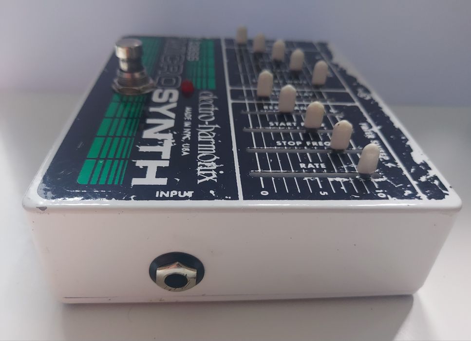 Electro Harmonix bass MICROSYNTH. Efekt do gitary basowej.