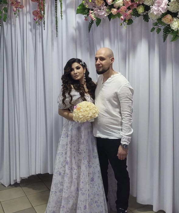 Сукня весільна, випускна