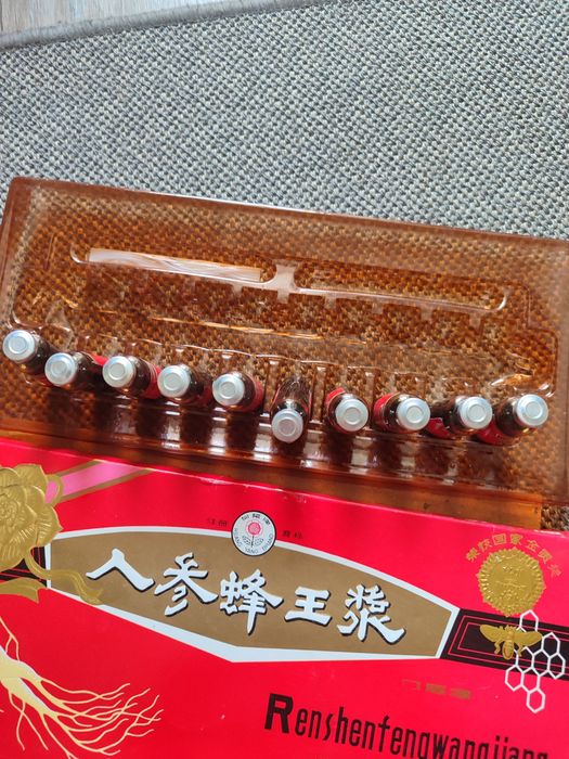 Маточне молочко женшеню