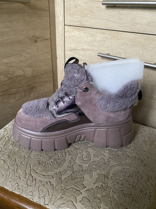 Уги жіночі Vitto Rossi