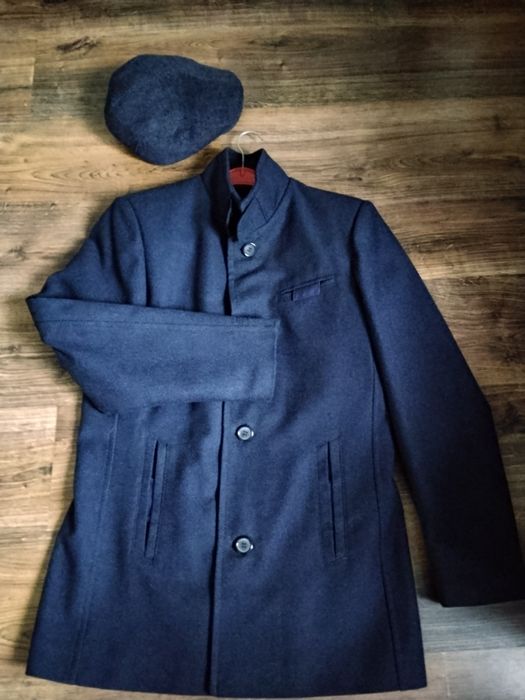 Płaszczyk męski elegancki czapka gratis