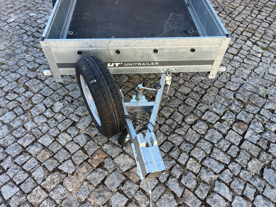 Reboque para automóvel