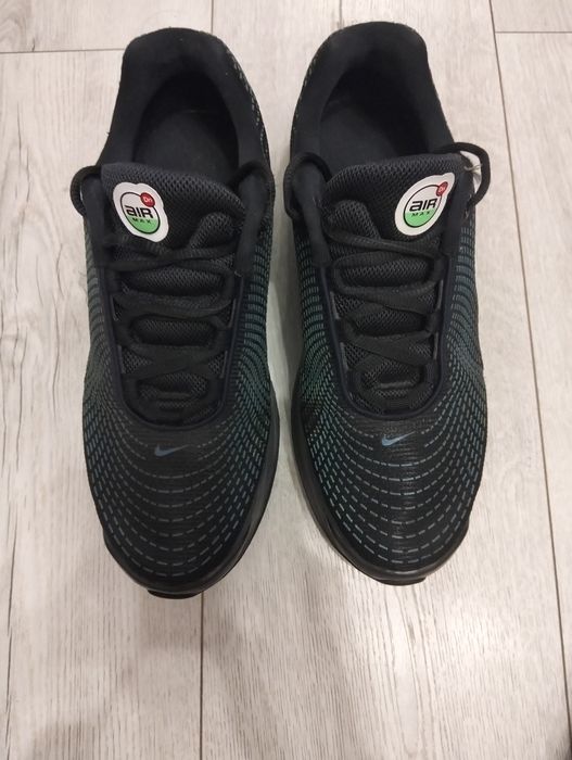 красовки Nike AIR max Dn 40р.25.5см