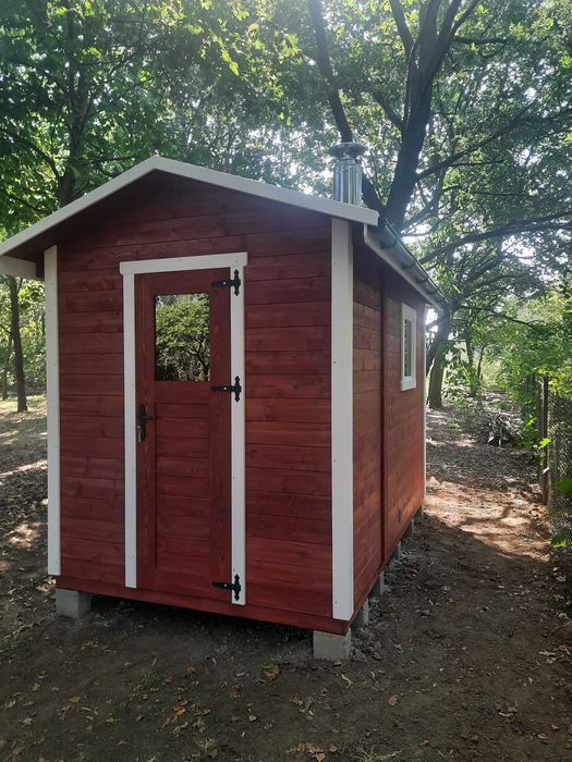 Sauna ogrodowa z przedsionkiem