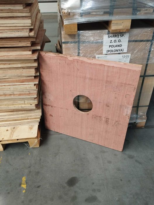 Sklejka , płyta OSB 80x80x2,2cm.