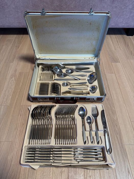 Zestaw sztućców dla 12 osób Besteckhaus Schäfer S. G.