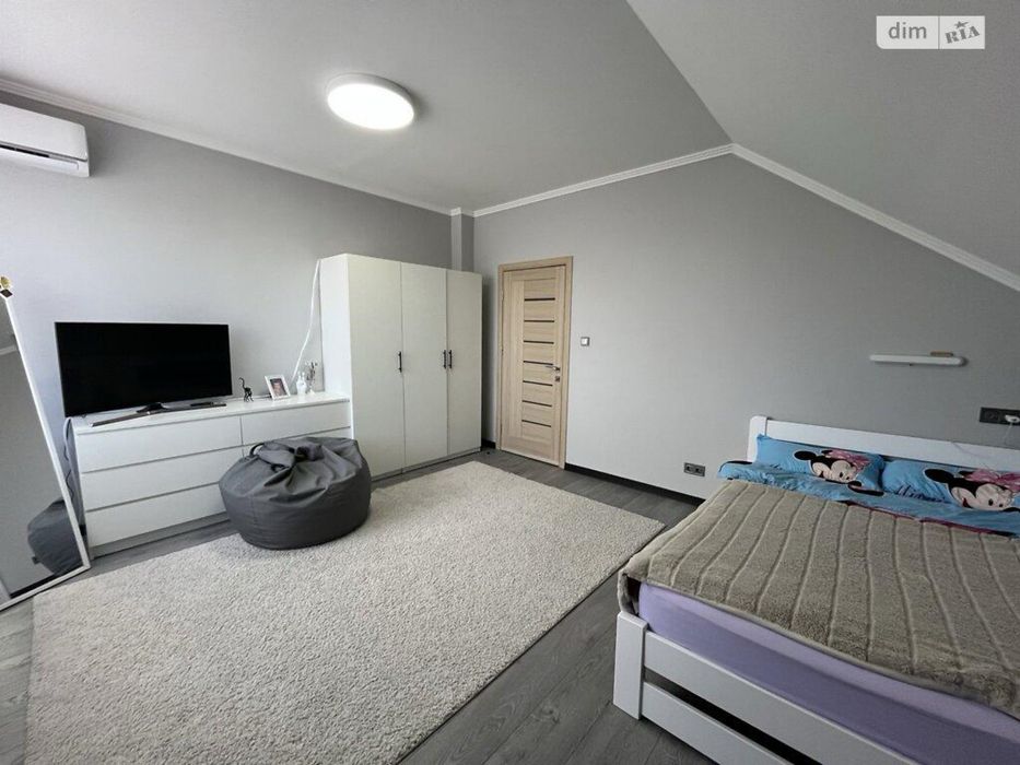 Продаж дуплекса в передмісті Ужгорода