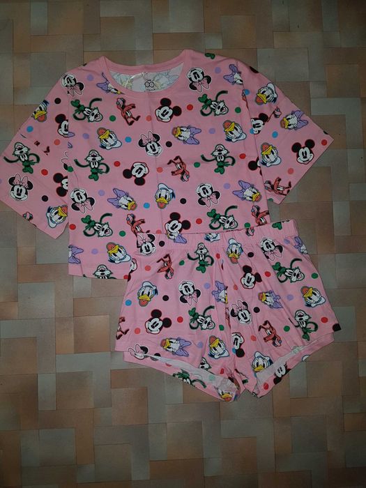 Очень яркая пижамка Minnie Mouse Primark, комплект Минни Маус Disney