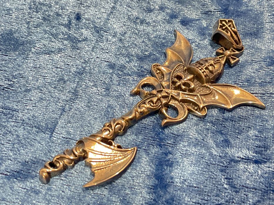 Pendente em prata bat king 19 cm.    Anúncios abaixo