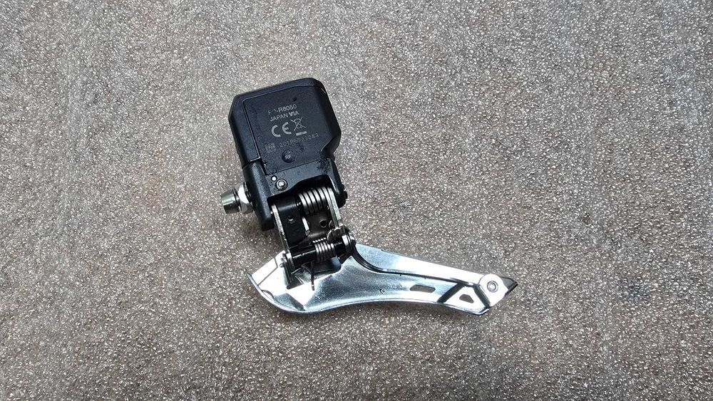 Передній перемикач Shimano Ultegra Di2 FD-R8050