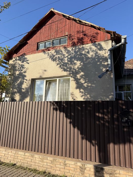 Продається двохкімнатна квартира