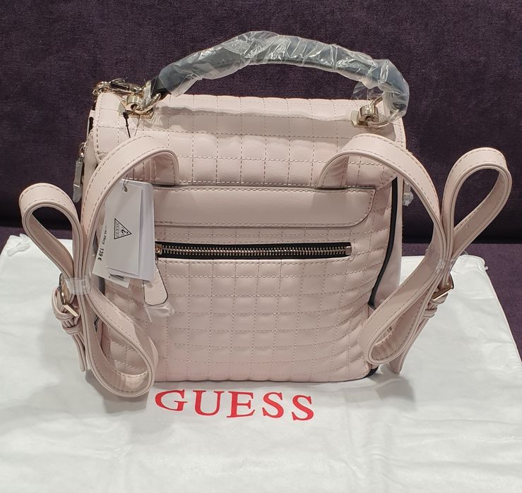 Продам рюкзак Guess