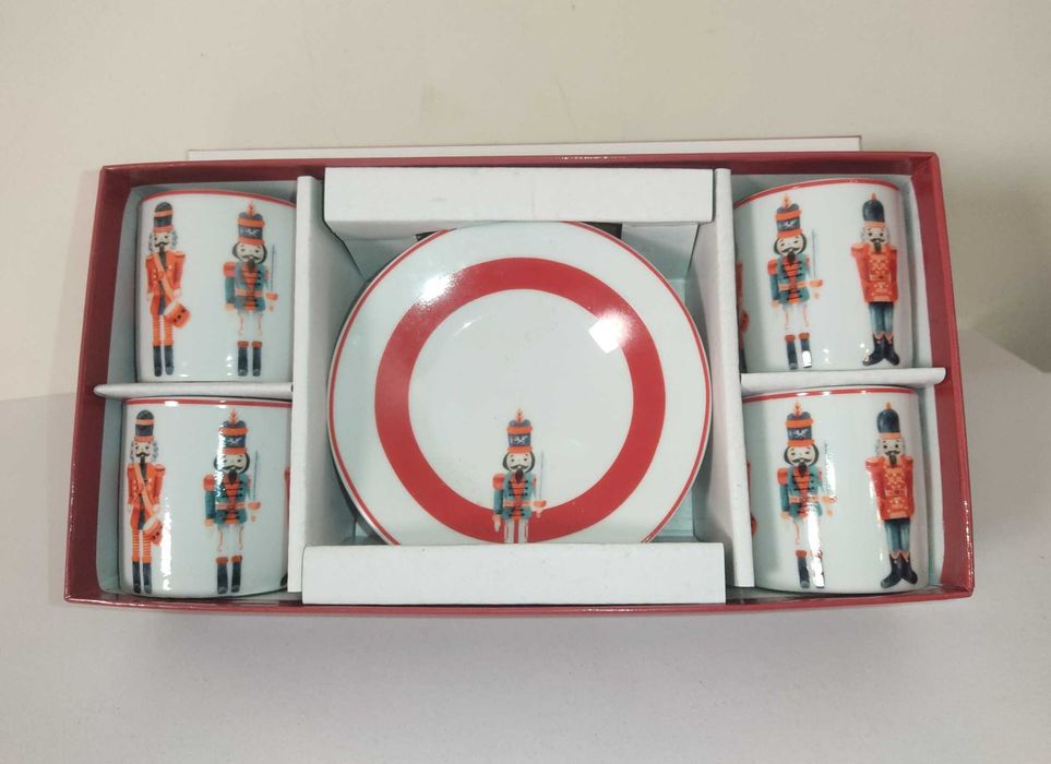 Conjunto de Café em Porcelana Soldadinhos quebra-nozes Novo
