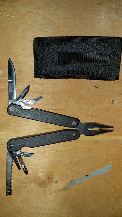 Alicate Multitool