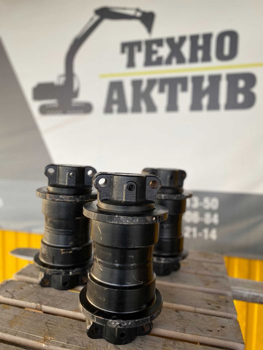 Опорний каток Liebherr R924 Volvo EC210 CASE 1187