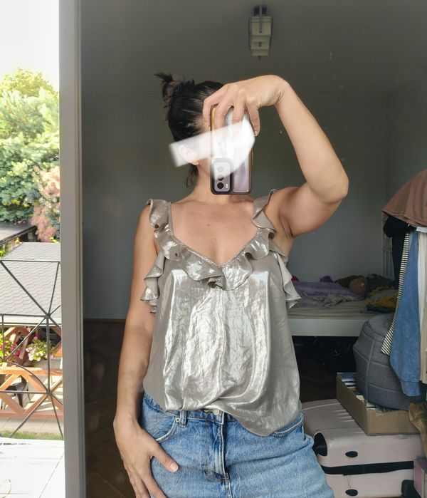 Metallic top ruffle silver blouse srebrny top metaliczny M