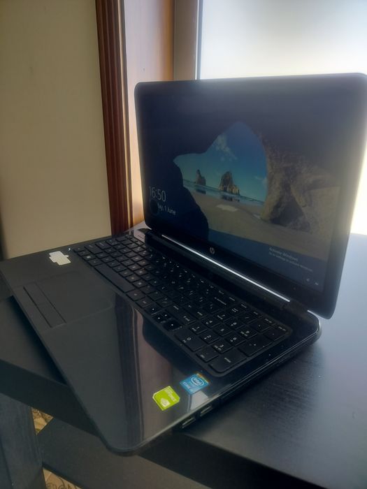 Portátil HP Core i5 – 15.6” | 4GB RAM | 112GB | 2GB Gráfica