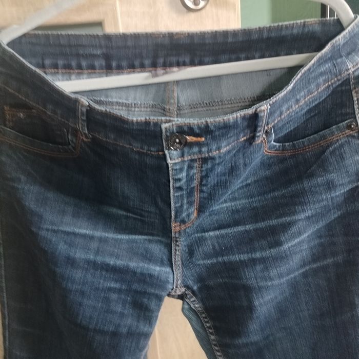 Spodnie damskie jeans cekiny Jessica 46