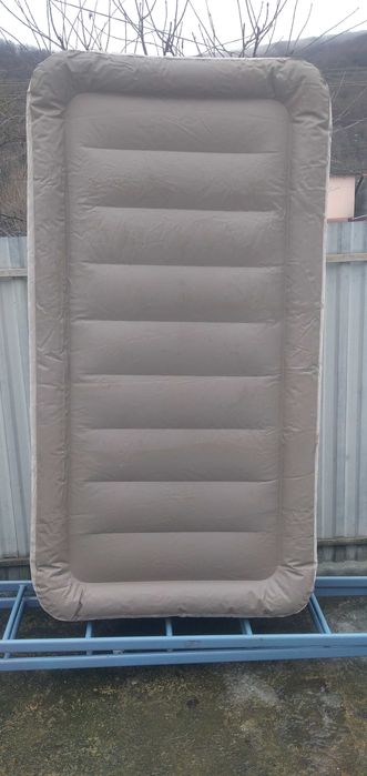 Самонадувне ліжко-матрац