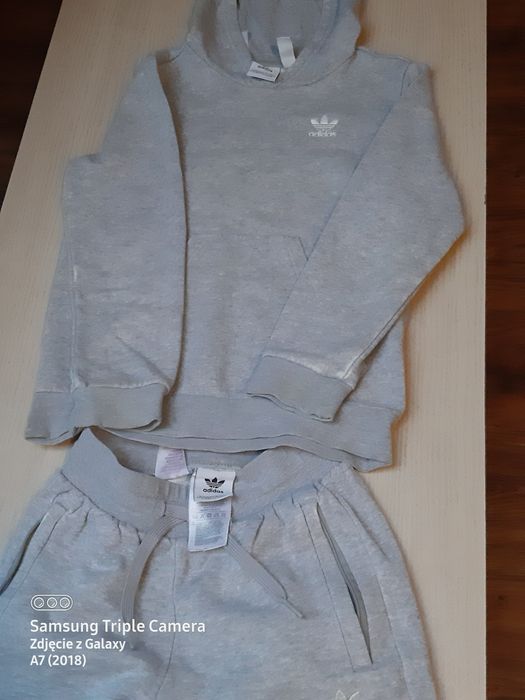 Sprzedam dwa dresy Adidas oryginalnie