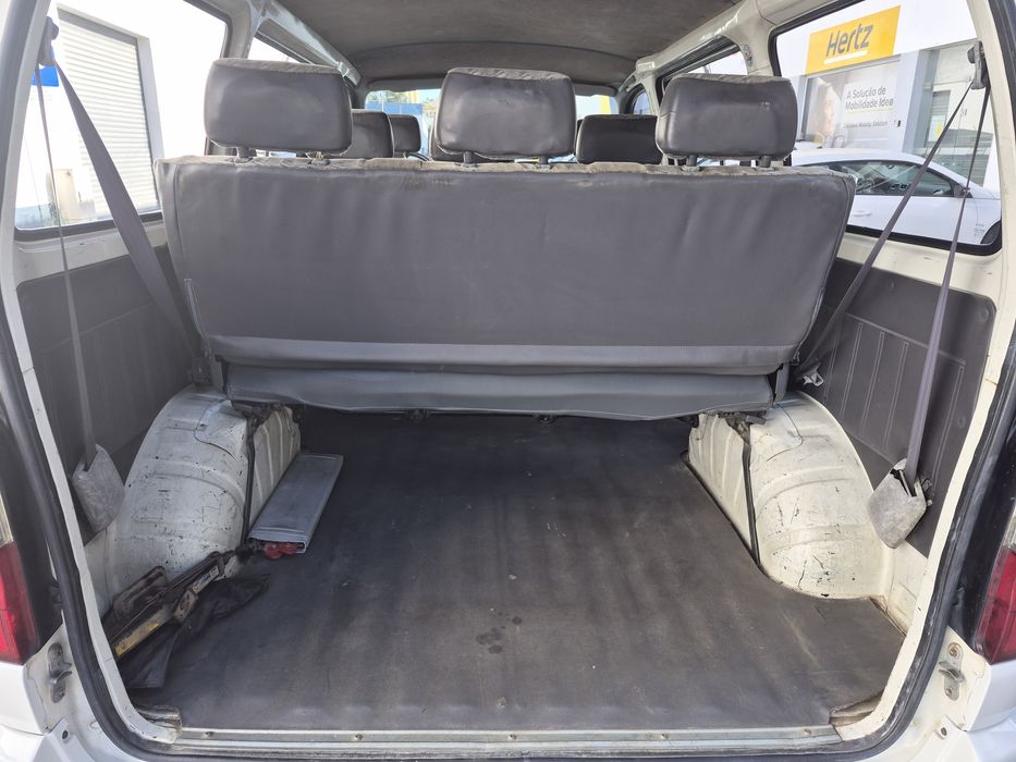 Toyota Hiace 9 lugares