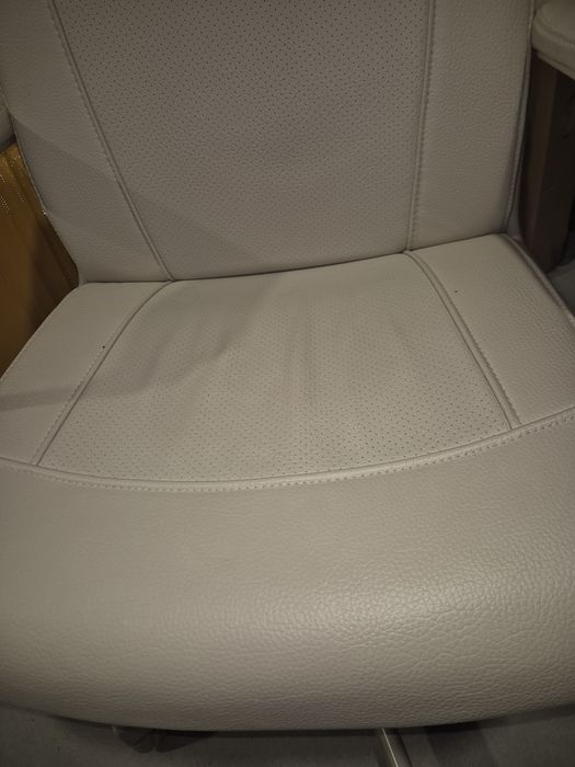 fotel obrotowy IKEA beżowy
