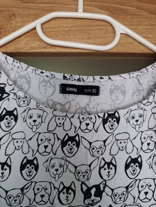 T-shirt w pieski