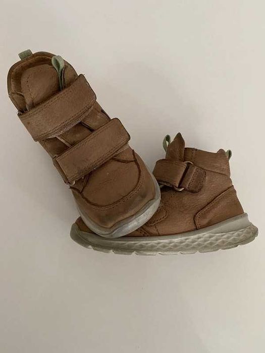 Trzewiki dziecięce superfit brąz nubuk lekkie skórzane buty z membraną