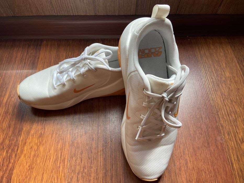 Buty treningowe damskie Nike Air Zoom Bella 7 r. 38,5