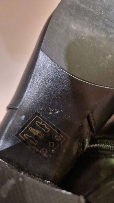 Buty za kostkę na słupku