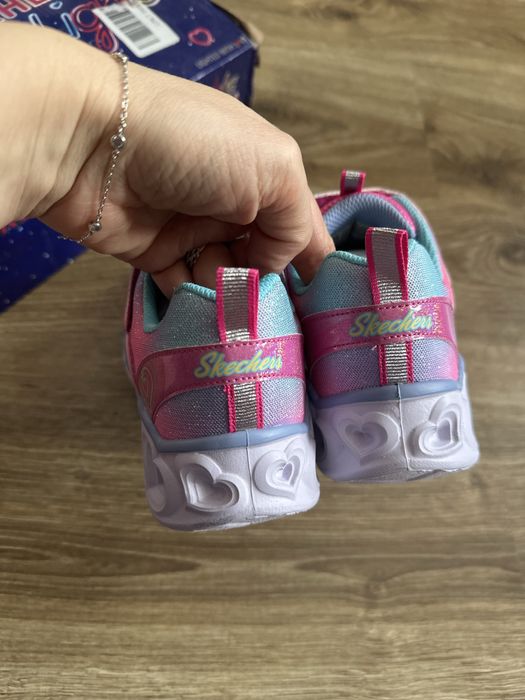 Кросівки Skechers світяться нові 34-35 р.